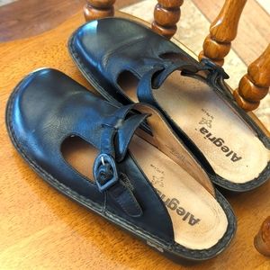Alegria Classic Clogs